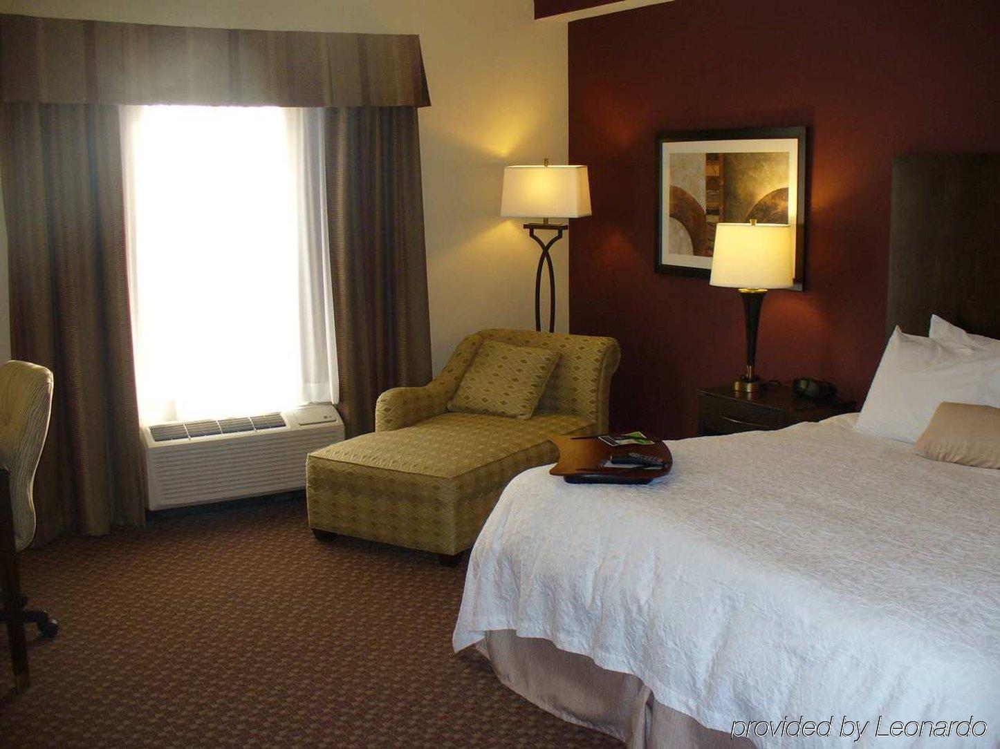 Hampton Inn & Suites Enid Room photo